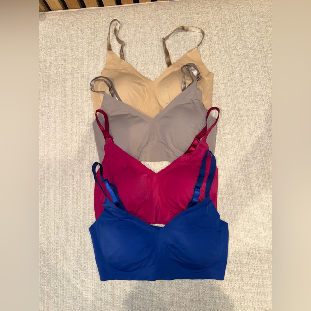 True & Co The True Body Triangle Convertible Strap Bralette